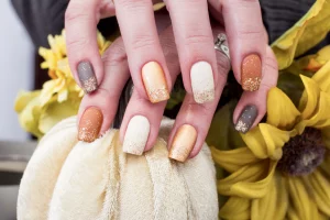 42 Chic Autumn Leaf Inspired Nail Designs 2025 Guide