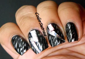 30 Stunning Black Metallic Nail Look