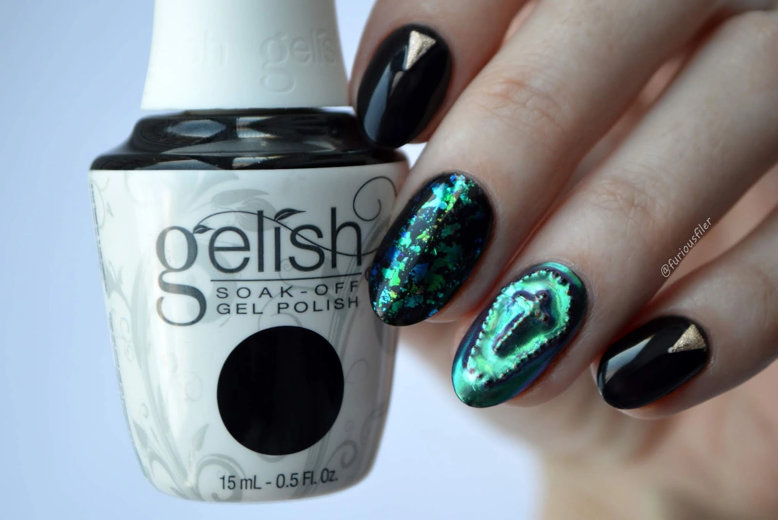 30 Sparkling Chrome 3D Nail Style For Parties That Glow