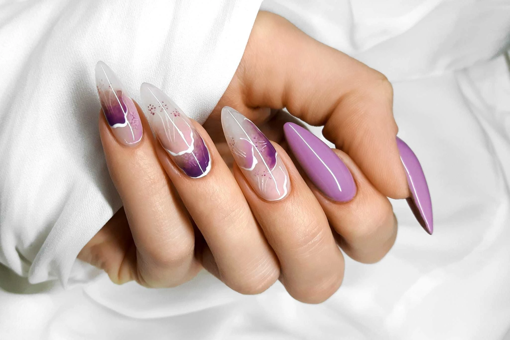 34 Chic Cute Short Acrylic Nail Curve Shapes For Spring