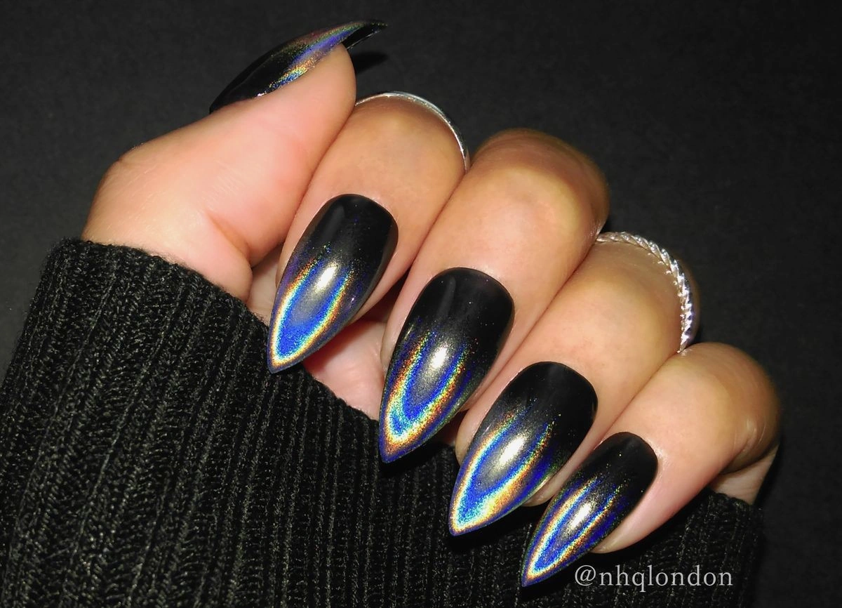 32 Glamorous Edgy Black Nail Designs That Turn Heads