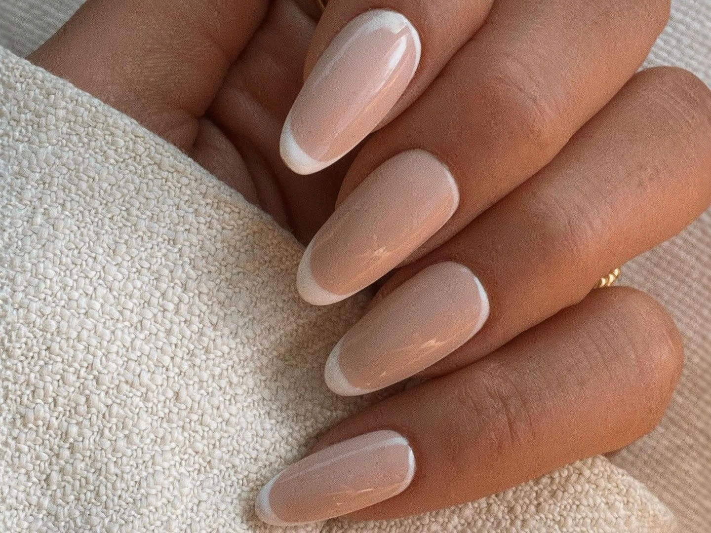 41 Elegant French Tip Nail Inspo