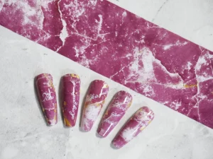 29 Stunning Maroon Nails With Marble Pattern Ideas
