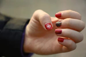 46 Luxurious Noel Chic Nail Design Ideas