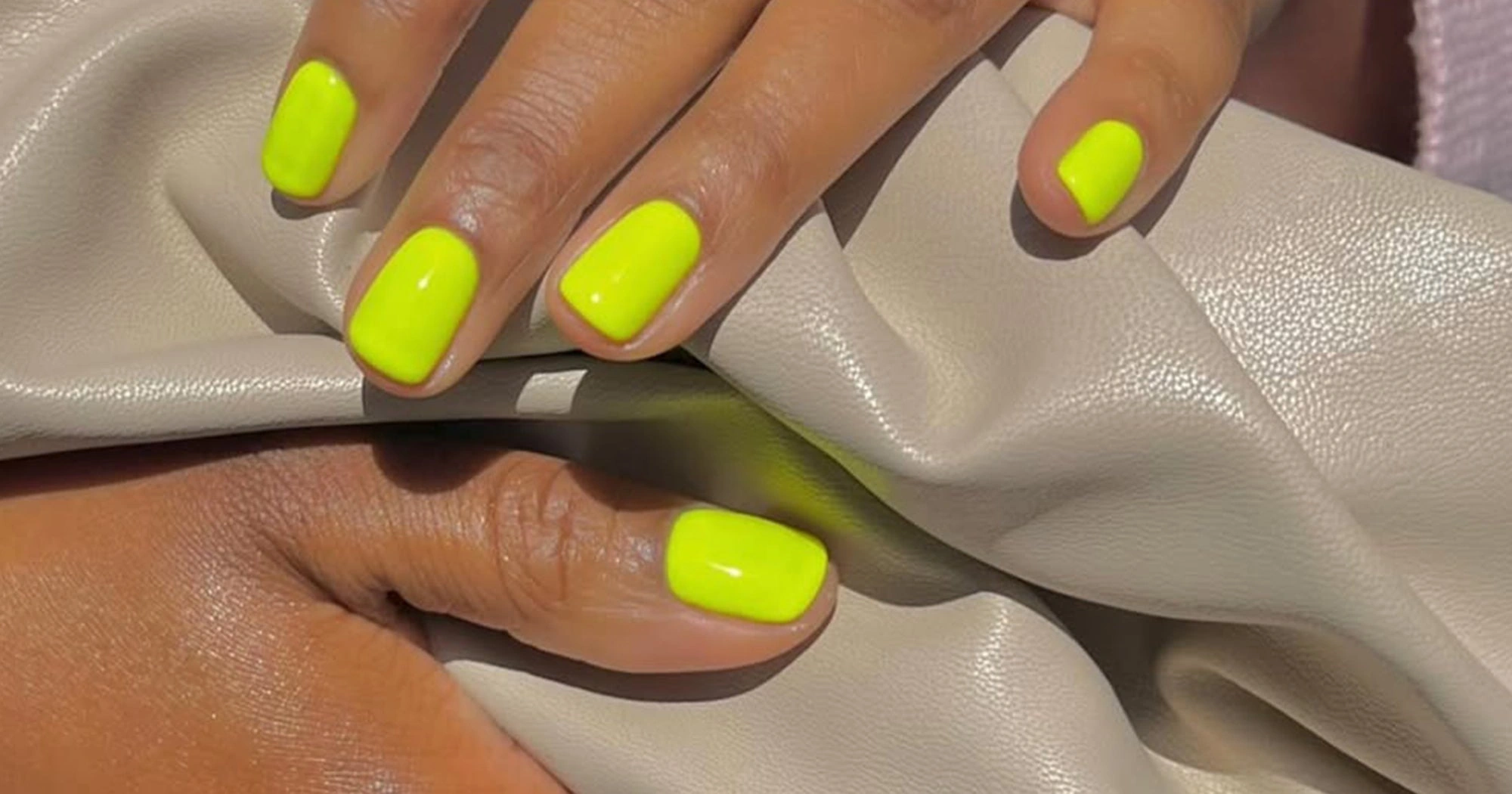 35 Radiant Short Gel Nails Neon Minimalist That Shine