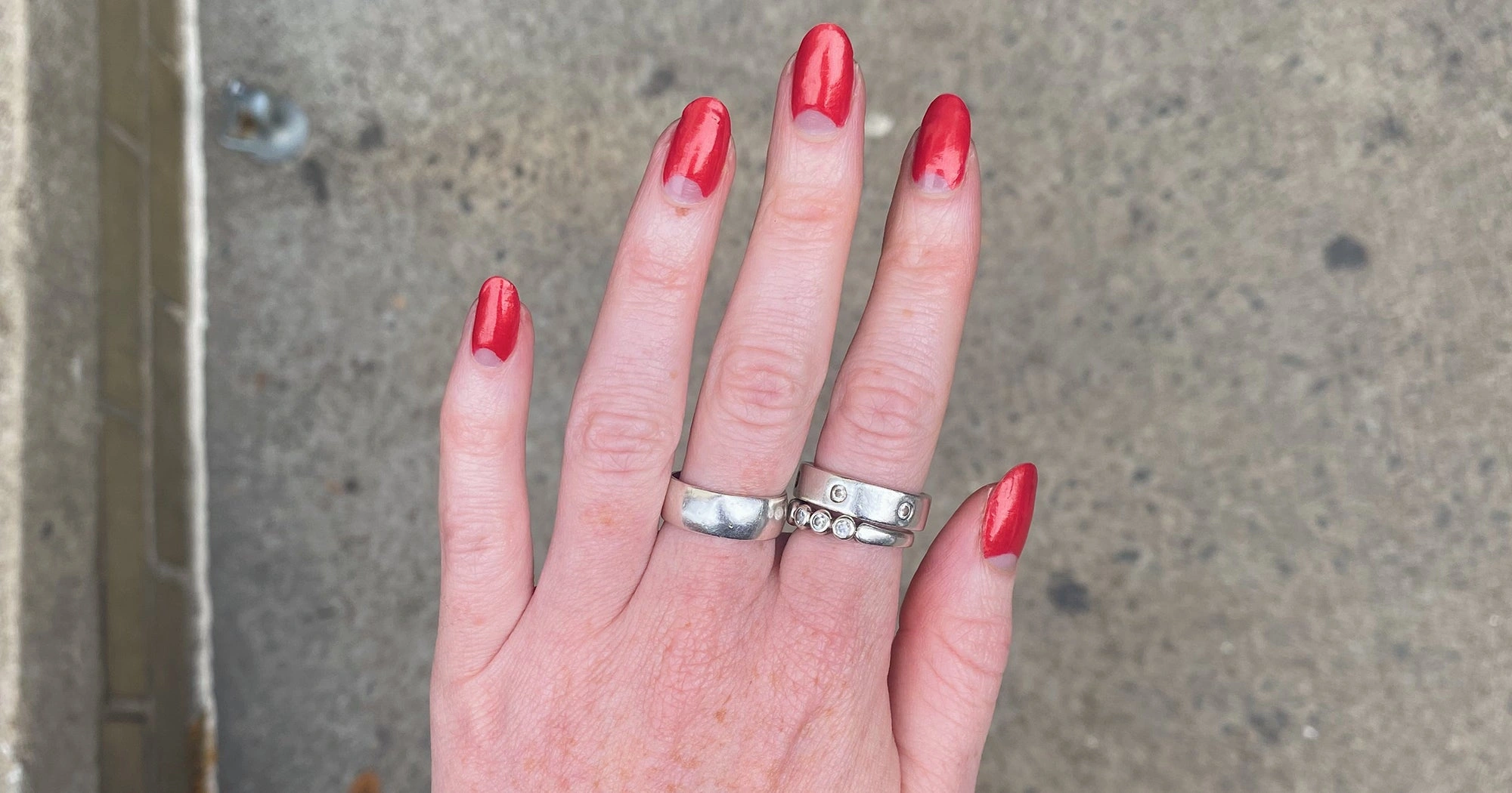 42 Elegant Single Finger Nail Vintage Trend Glows