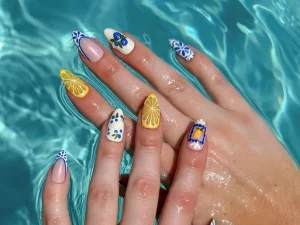 42 Trendy Vibrant Blue Nail Designs 2025