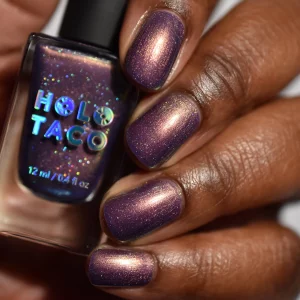 29 Timeless 2025 Ghostly Phantom Nail Look Trend