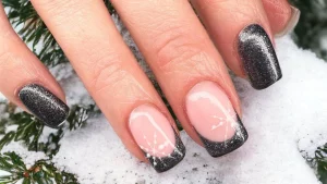 2025 Winter Snowflake Nail Trend Icey Elegance