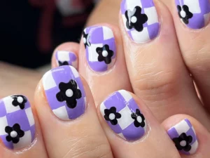 52 Abstract Nail Art 2025: Fresh Colors & Bold Designs