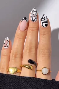Abstract Nail Inspo Pics 2025: Bold Trends Inside