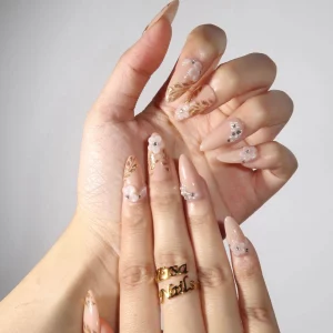 29 Classy Almond Nail Trends 2025: Elegant Must-See Looks