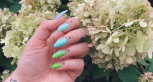 25 Easy Acrylic Nail Ideas For Beginners - Quick Guide