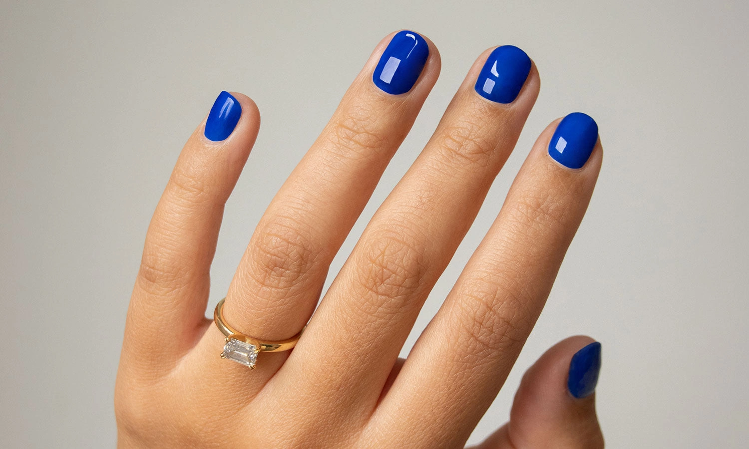 Elegant Dark Blue Nail Models