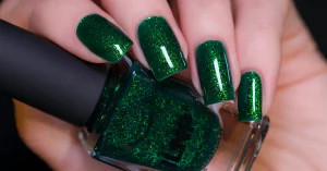 36 Emerald Green Nails With Glitter 2025 Trend