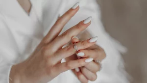 37 Timeless Engagement Nail Ideas For Every Bride