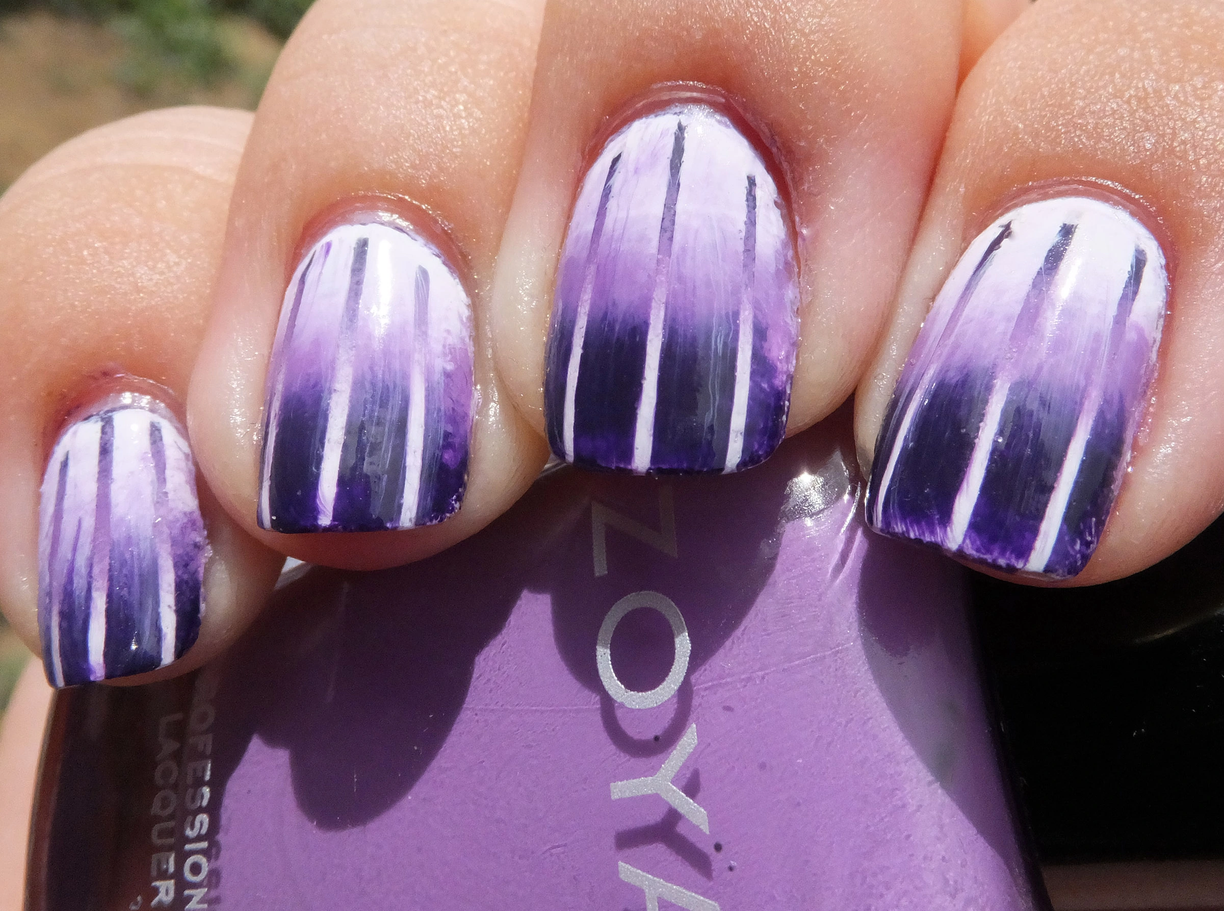 Flat Gradient Nail Style