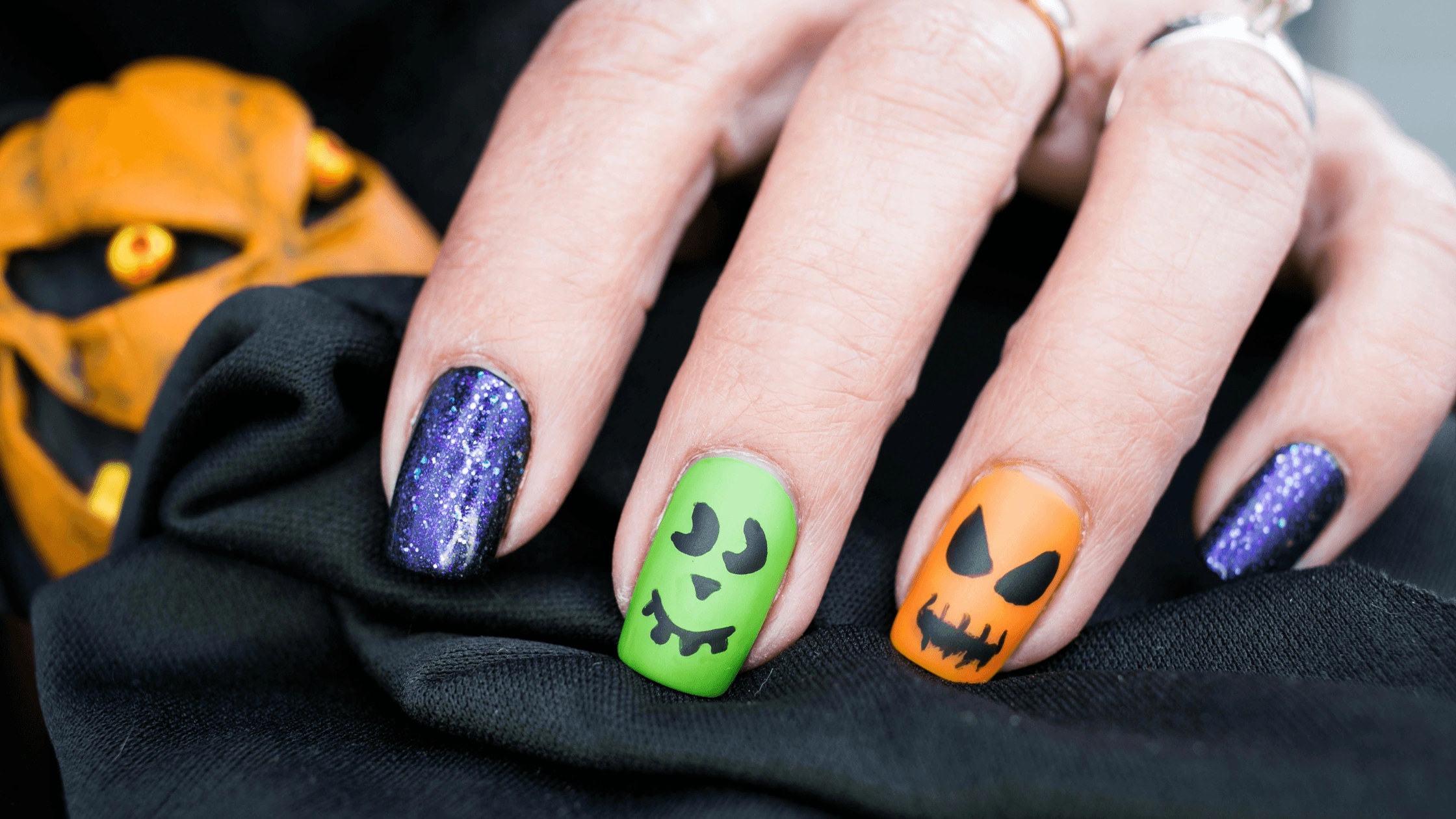 32 Bright Halloween Bat Silhouette Nail Design Midnight