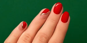 42 Chic Holiday Nail Designs for Seasonal Glam