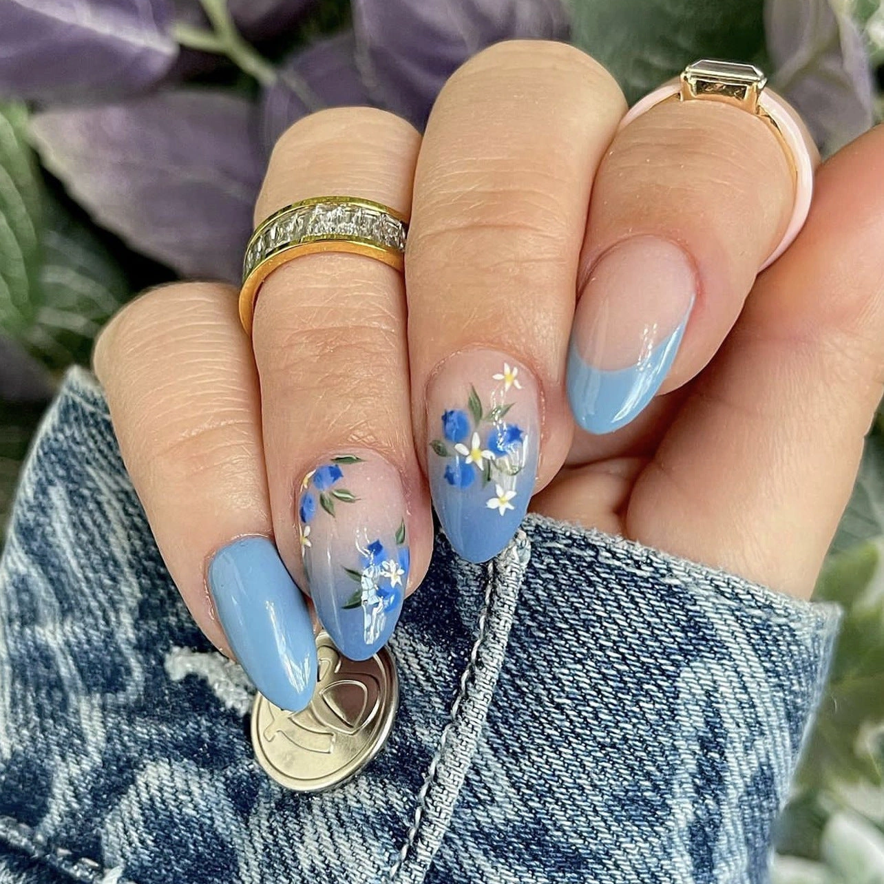 29 Elegant Light Blue Antique Floral Nails Delight