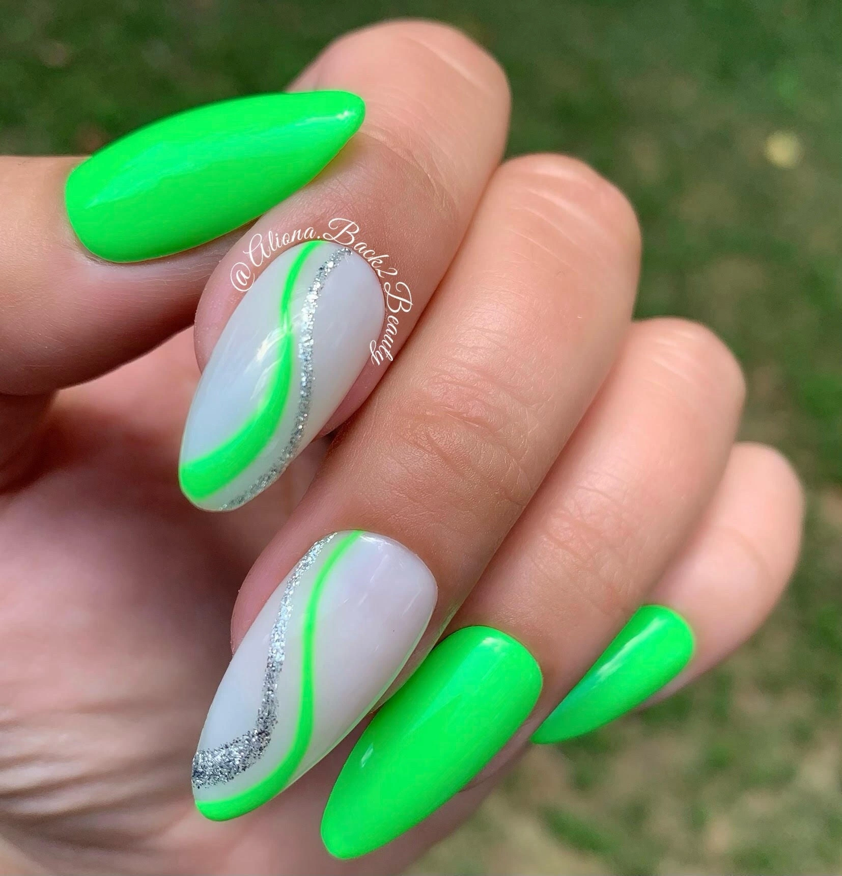 30 Vibrant Lime Green Nail Designs That Will Turn Heads