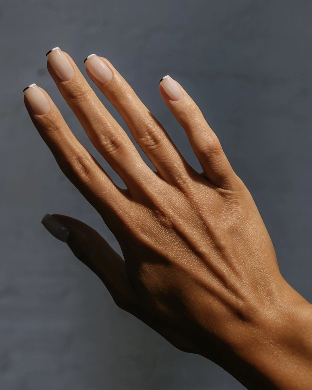 26 Sleek Minimalist Chic Nail Designs Spark Confidence