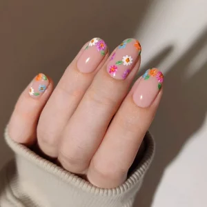34 Fresh Minimalist Flower Nail Pattern 2025 Trends