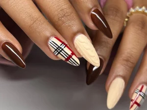 23 Elegant Minimalist Plaid Nail Layout Ideas