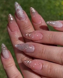 25 Nail Art 2025 Glittering Shimmer Essentials