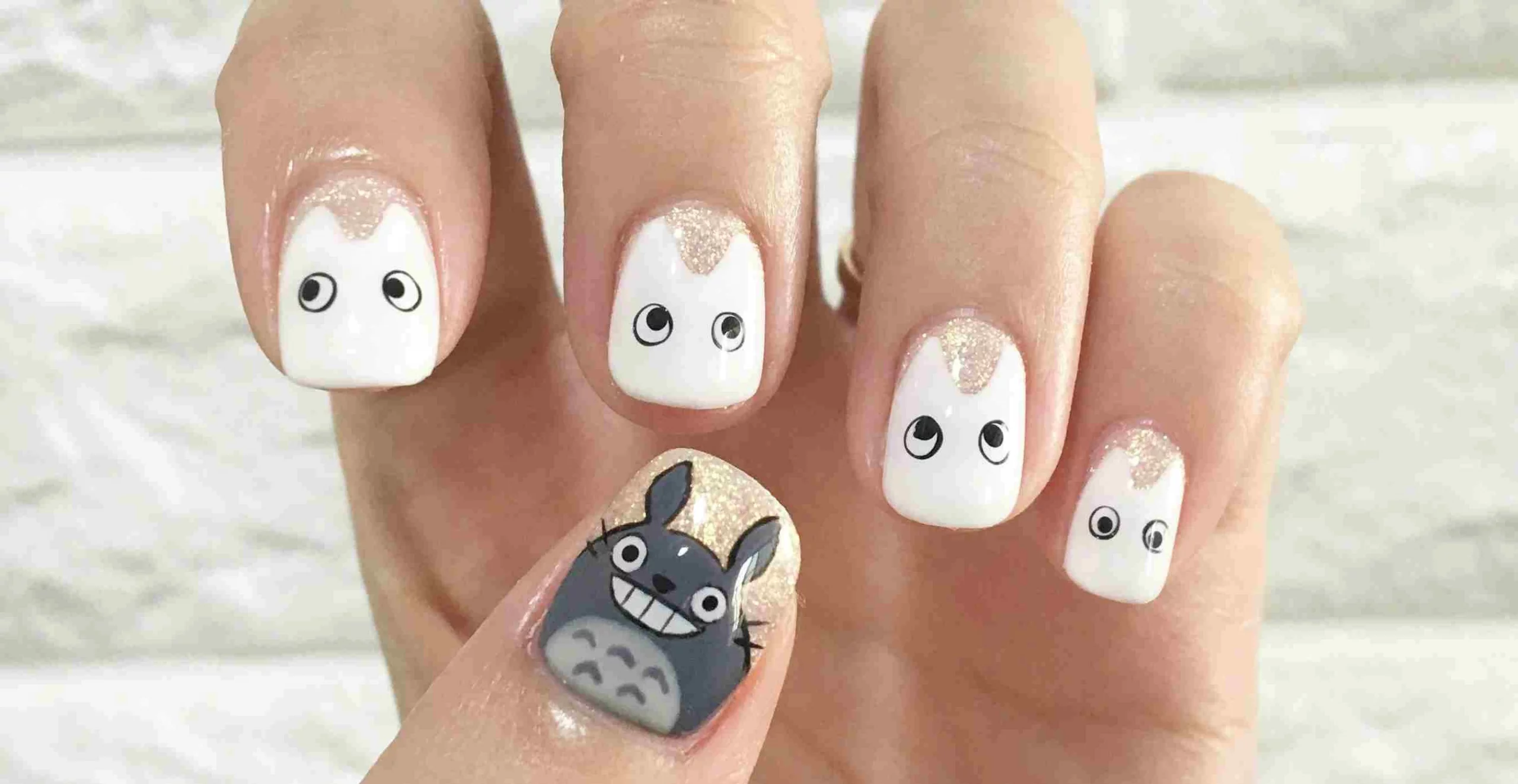 42 Sparkling Nail Art Kuku Pendek Lucu (Just For Fun)