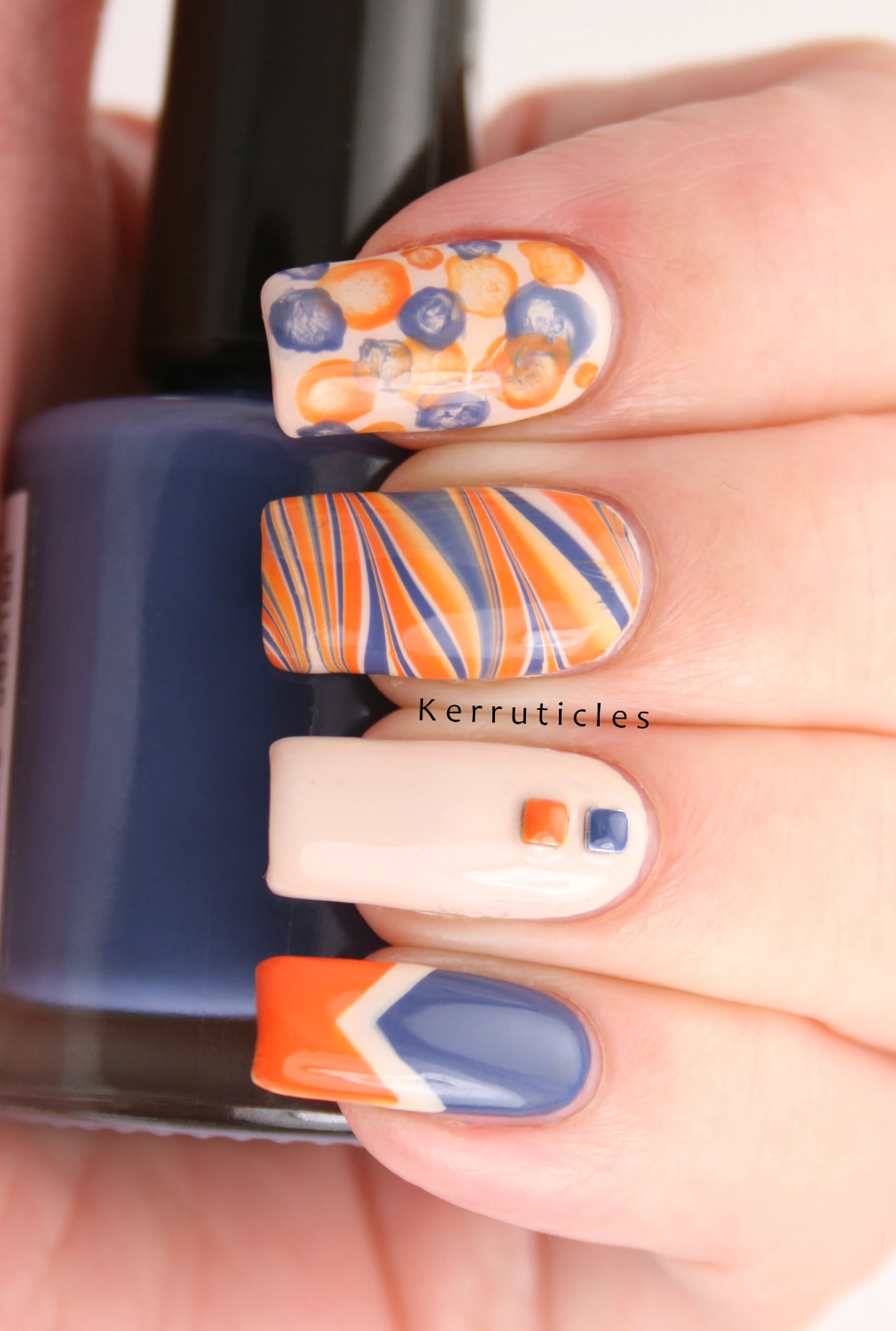 19 Elegant Nail Art Navy Sunrise Gradient – Captivate