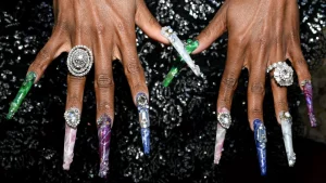 38 Nail Art Polos Elegan 2025 Trend Surprises