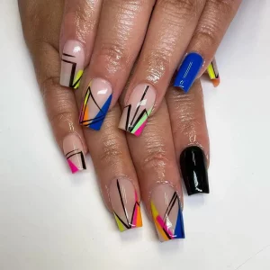 15 Nail Geometric Patterns Office Wear For A Sharp Look
