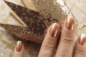 58 Sparkling New Year 2025 Shimmer Nail Look 2025 Glam