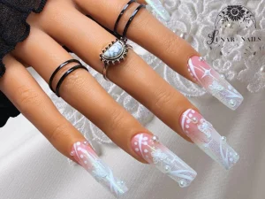 15 Luxurious Ombre Glitter Nail Designs