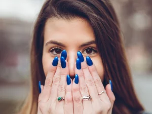 Preppy Navy And White Nails: Classic Elegance