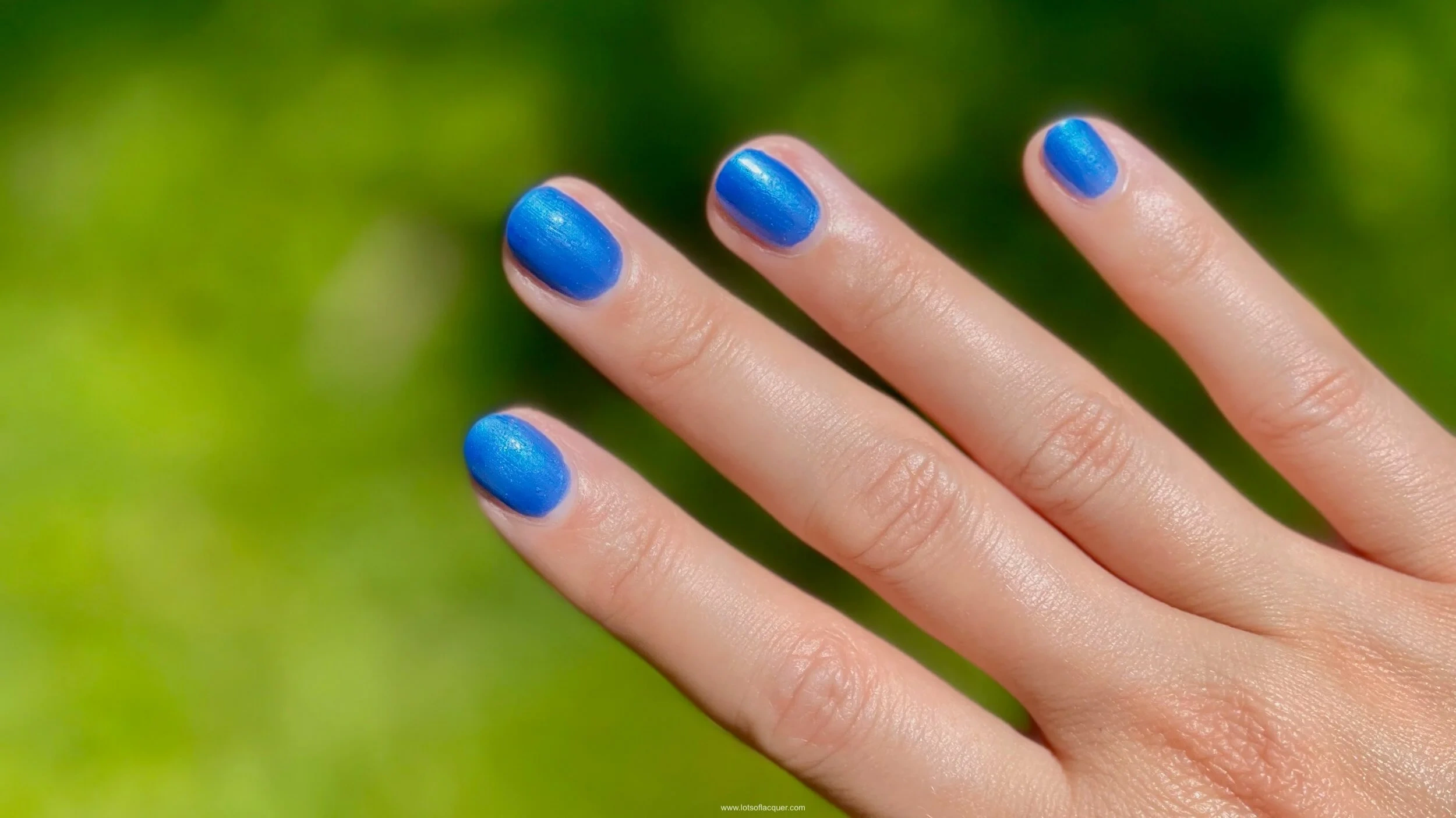 40 Elegant Short Blue Nail 2025 Cobalt Shine Ahead
