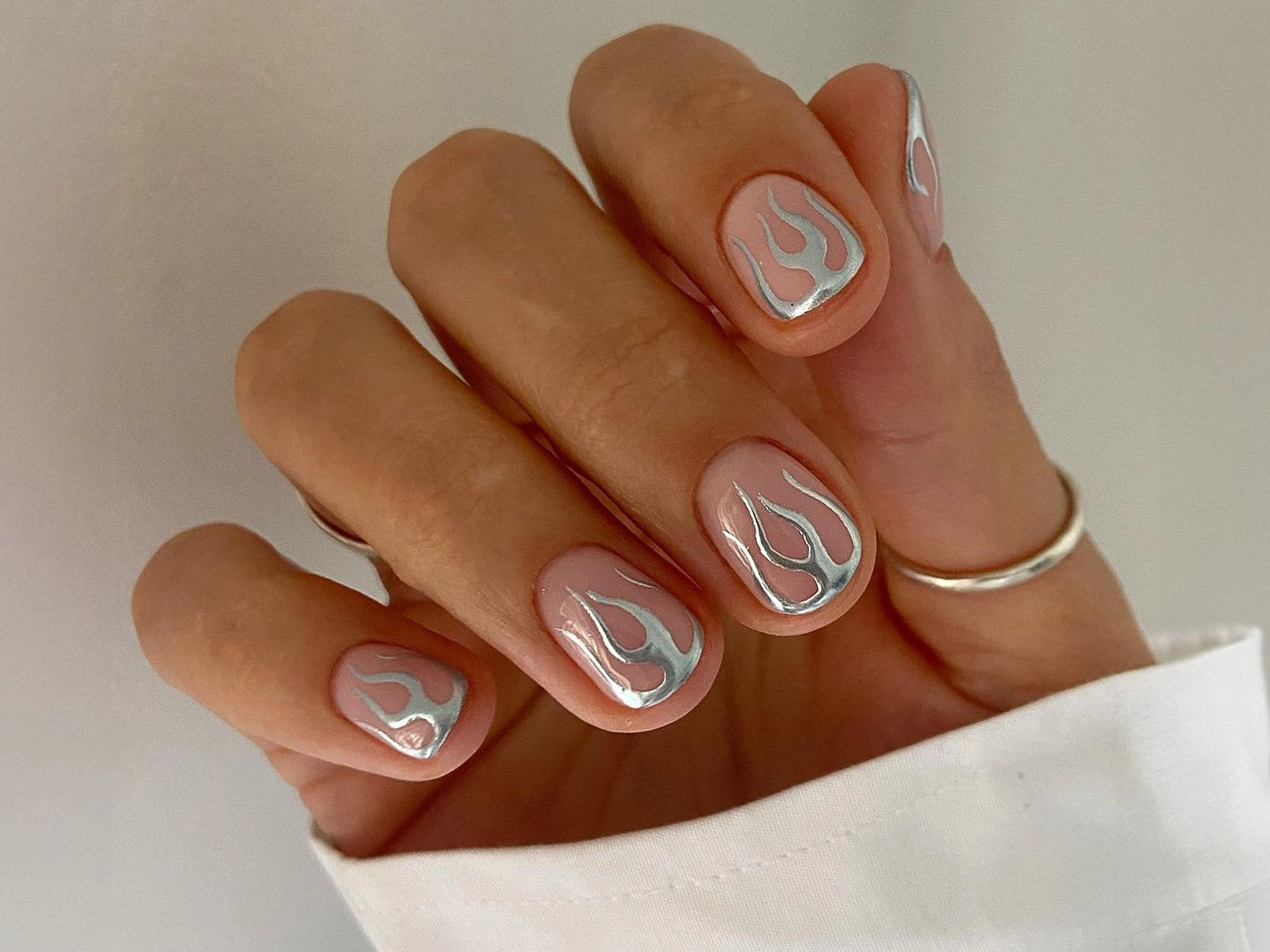 35 Chic Short Nail Design Trends For 2025