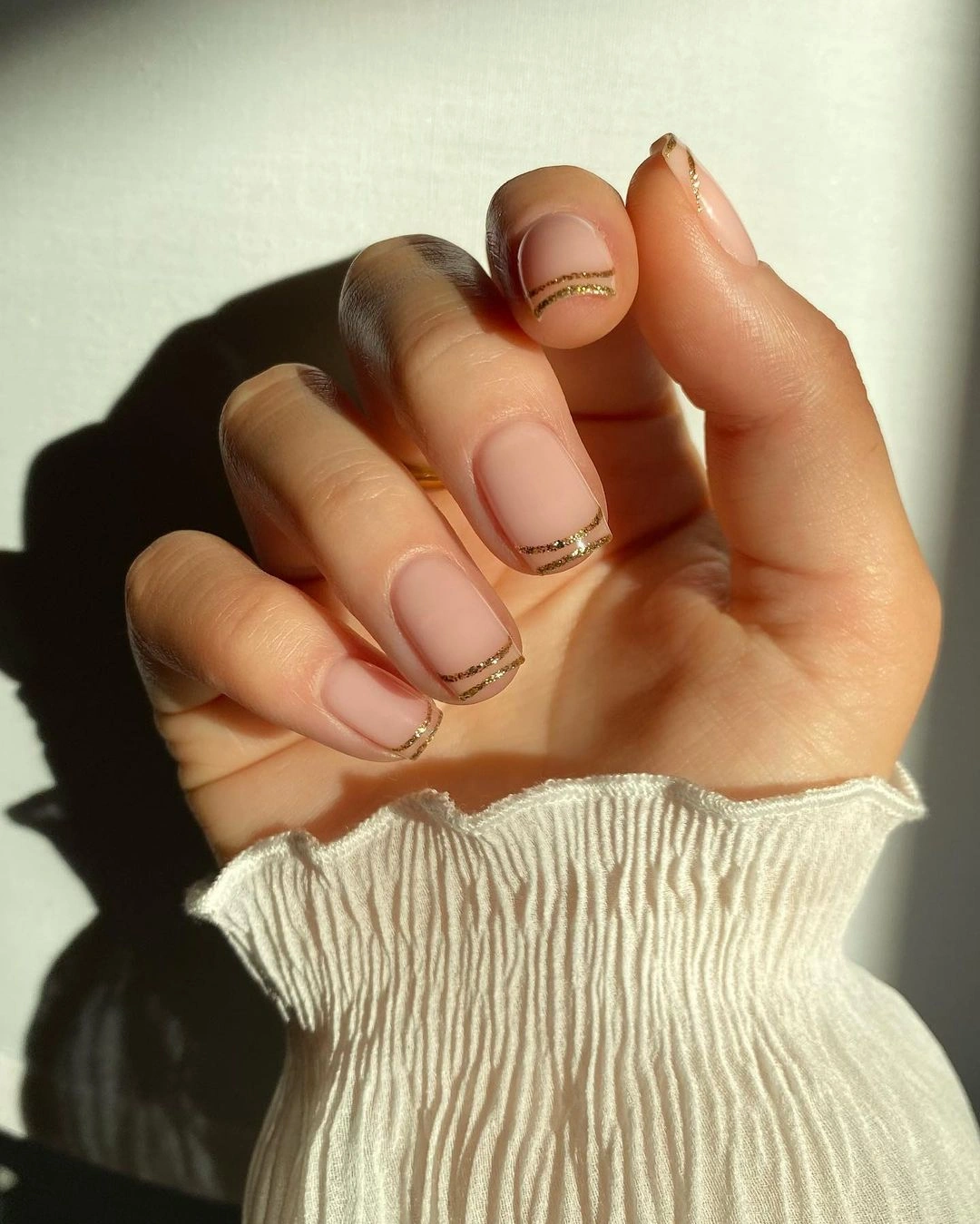 32 Elegant Short Nail Minimalist Design Every Occasion