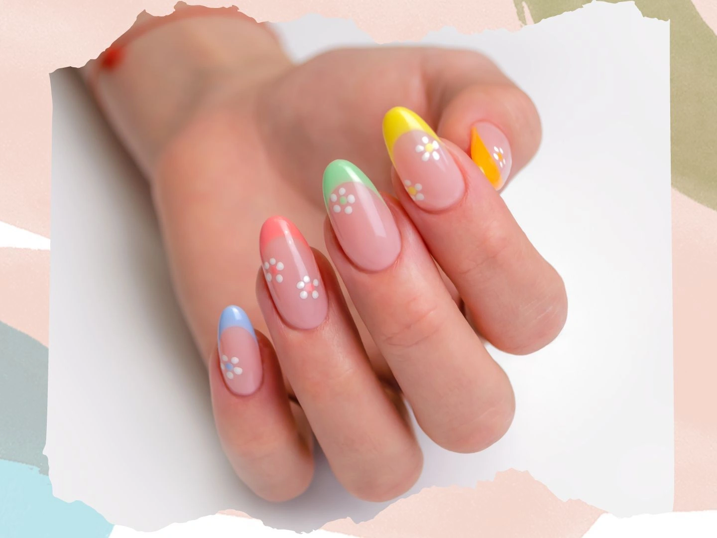 41 Elegant Simple Motif Nail Design For Modern Elegance