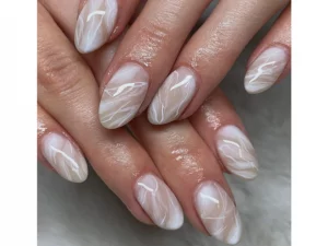 49 Elegant Subtle Nail Art Designs For Beauty