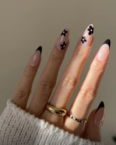 32 Fresh Summer Floral Nails Inspiration 2025