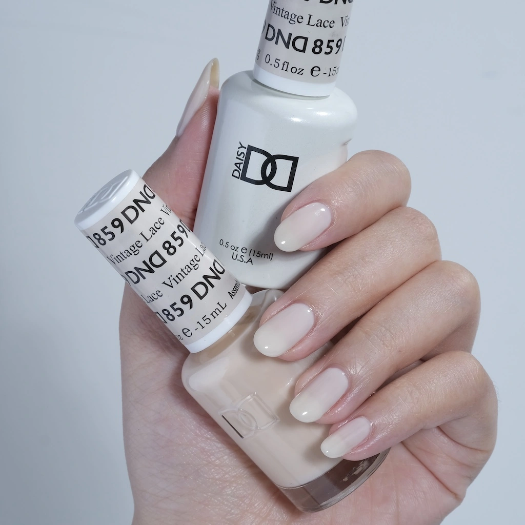 43 Elegant Vintage Lace Nail Patterns 2025: Charm