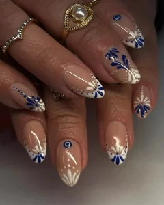 34 Chic White Nail Art For Everyday Elegance