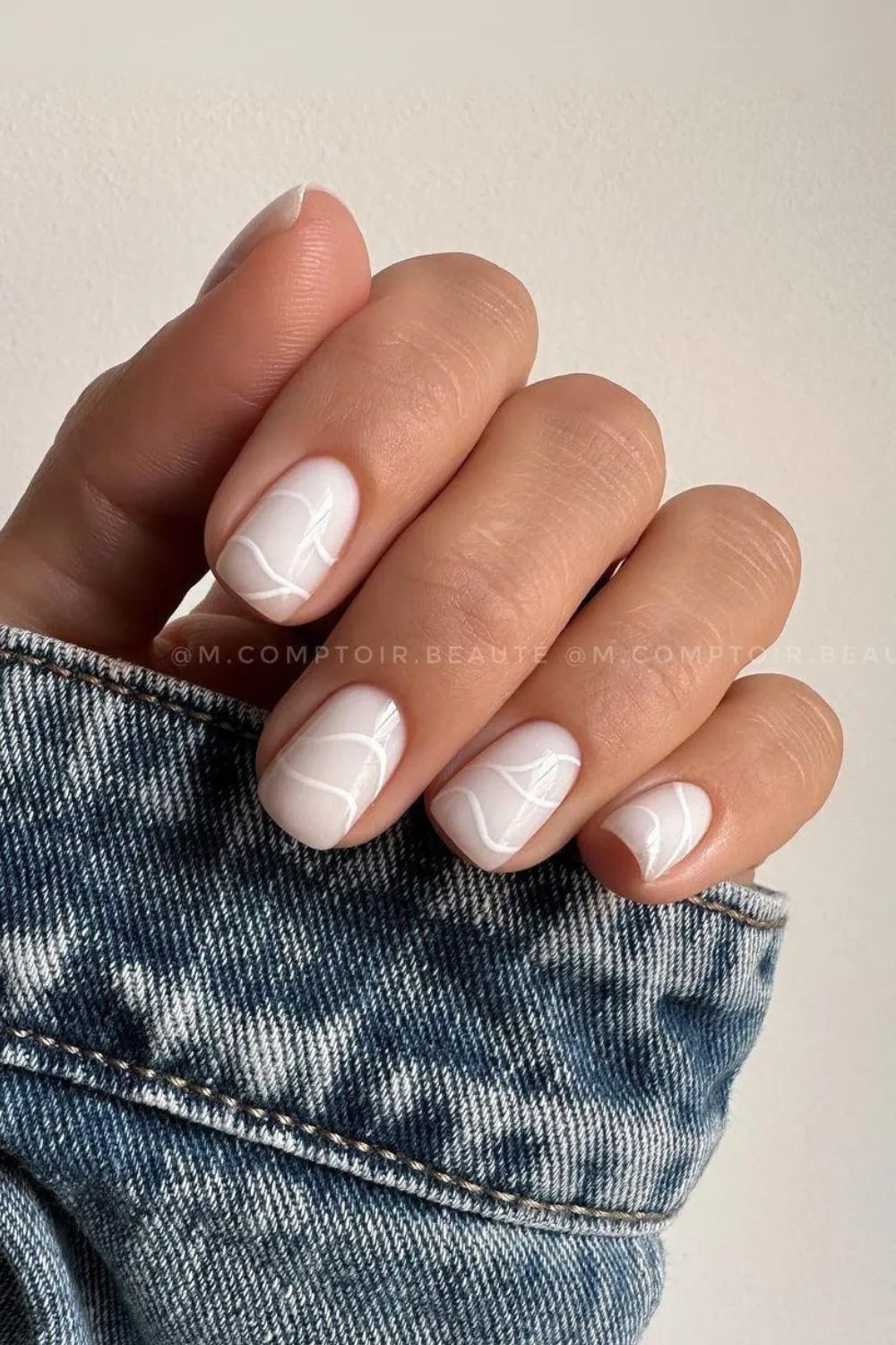 26 Elegant White Nail Design With Effortless Shine