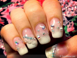 21 White Nail Design Soft Gradient Trends 2025