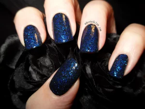 Dark Blue Nail Designs With Glitter For Elegance