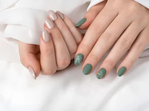 33 Emerald Floral Nail Design 2025: Refresh Your Look