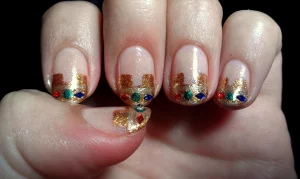 32 Stunning Gold Shimmer Crown Nail Looks