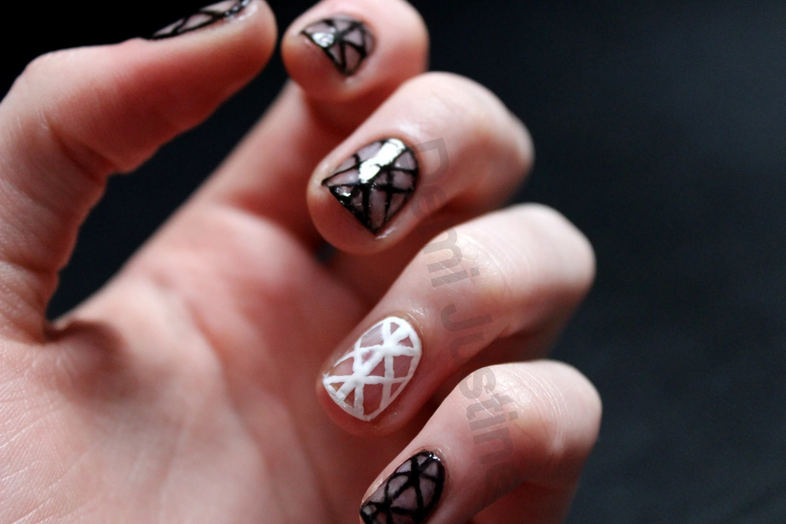 Nails Black Geometric Nail Art